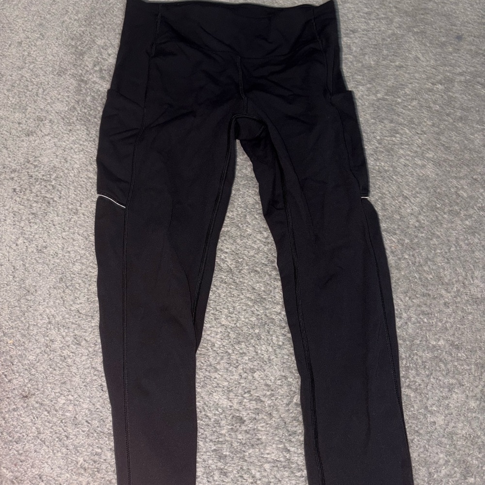 Black Lululemon Athletic Capri Leggings